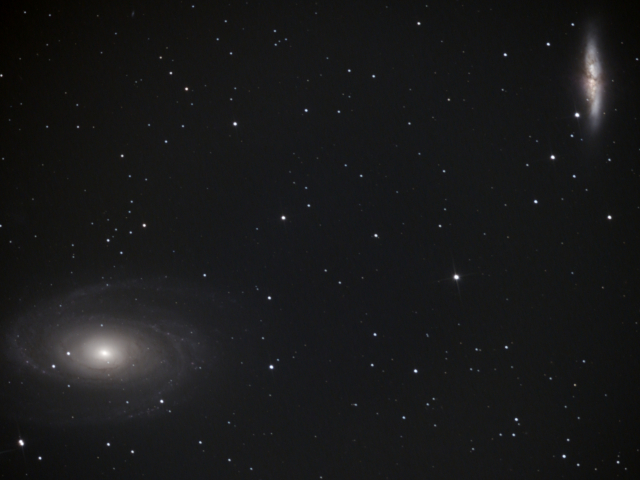 M81-(галактика Бодэ)+M82-(галактика Сигара)